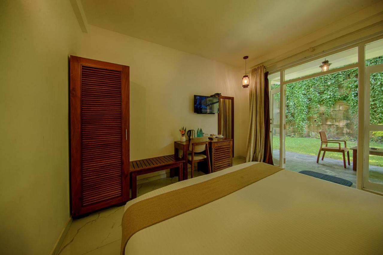 Deltora Villa - Free Drop Off To Galle Fort By Tuktuk Exterior photo